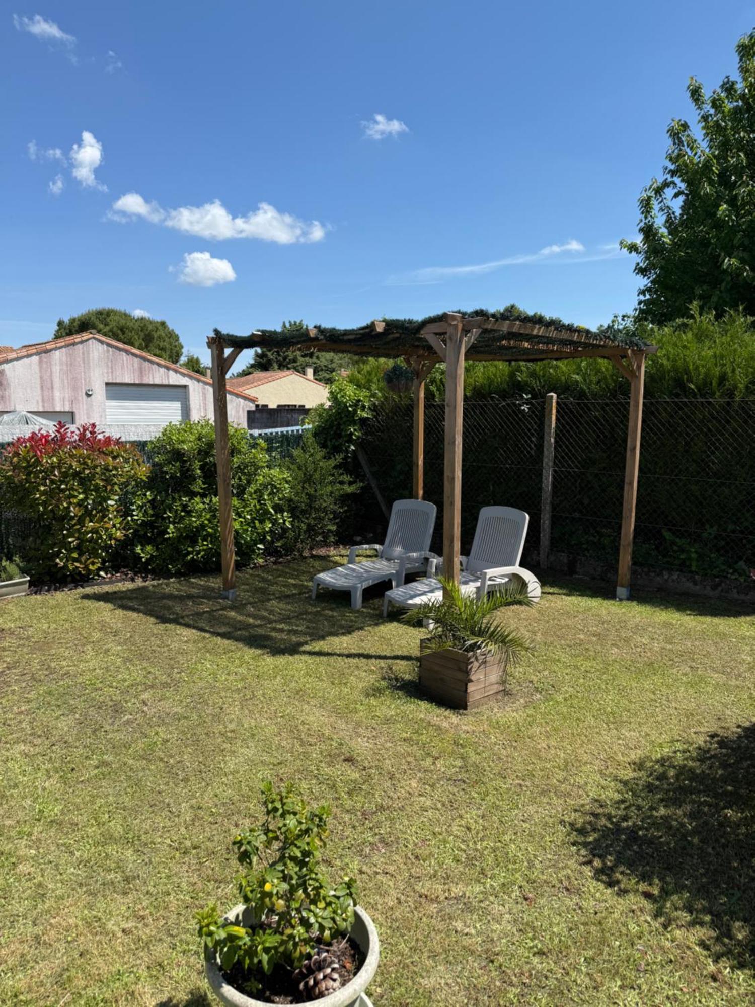 Maison Coquelicots - 4 Personnes - Jardin Mornac-sur-Seudre エクステリア 写真